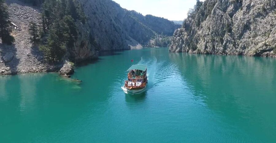 From Alanya: Green Canyon Day Trip with Lunch and Boat Ride - Photos, souvenir pitches, and the onboard extras to watch for