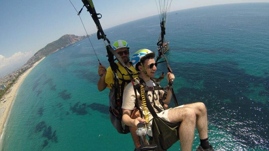 From Alanya: Tandem Paragliding With Transfer and Insurance - The viewpoint break: why that 25 minutes helps