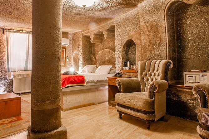From Antalya: 2-Day Cappadocia, Cave Hotel, & Balloon Tour - Urgup dinner and why the included meal matters