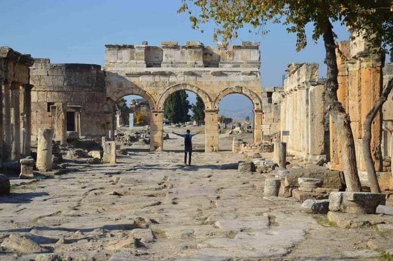 From Antalya/Kemer: Pamukkale & Hierapolis Day Trip w/Meals - Pamukkale hot springs: warm water, special rules, and your best timing