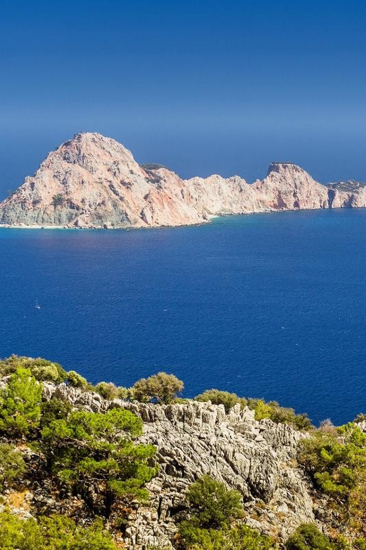 From Antalya or Side: Suluada Island Boat Trip with Lunch - Photos and comfort: small moves that improve the whole trip