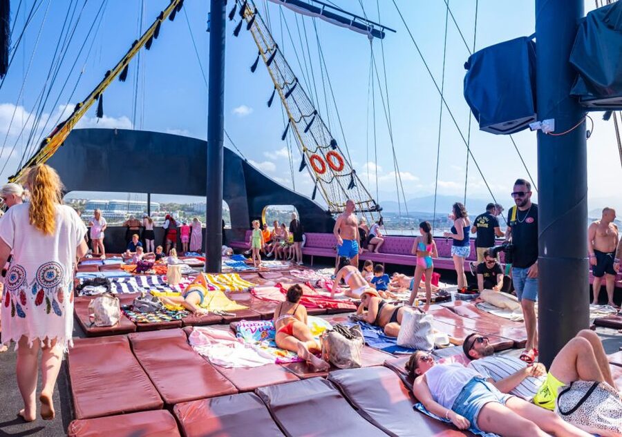 From City of Side and Alanya: Legends and Pirates Yacht Tour - Getting Picked Up in Side Or Alanya (And Why Timing Matters)