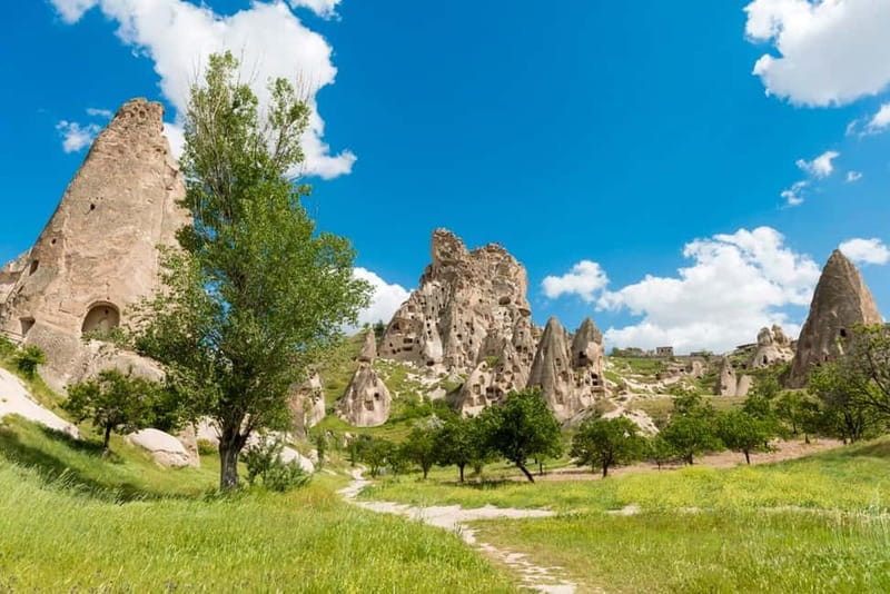 From Göreme: Cappadocia Red and Green Highlights Tour - Kaymaklı Underground City: Underground Life You Can See, Not Just Hear About