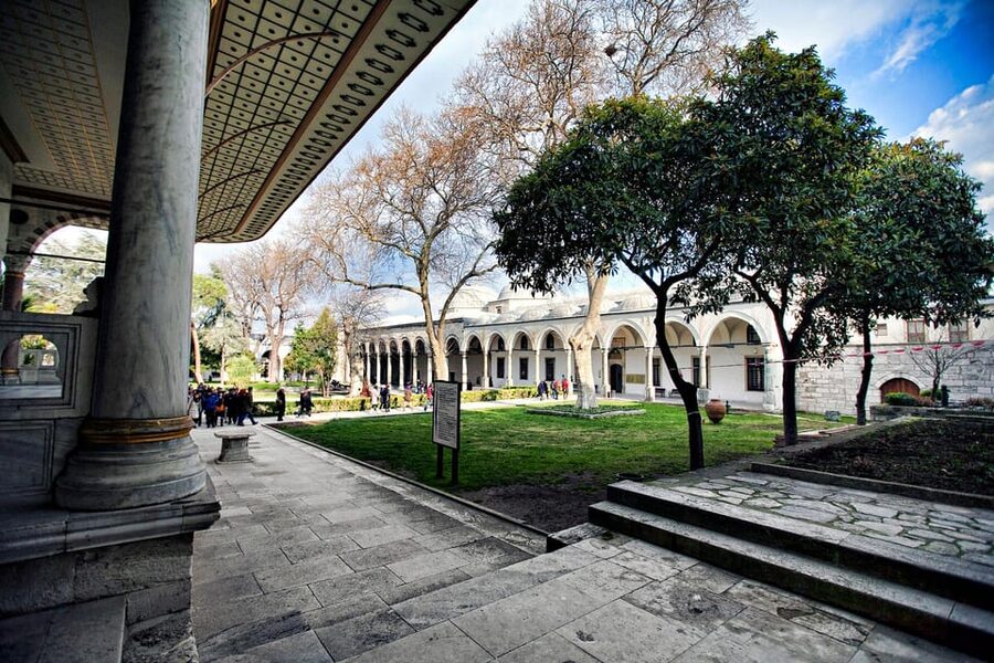 From Istanbul: 10-Day Turkey Tour & optional Hot Air Balloon - Day 3 Ankara: Ataturk and the Anatolian Civilizations Museum