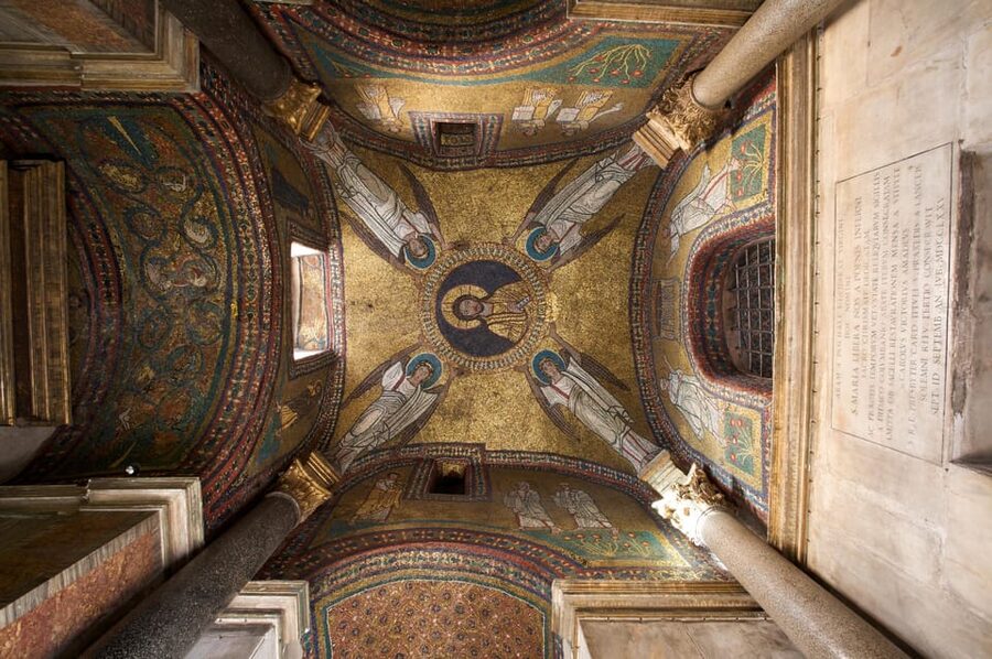 From Istanbul: 2-Day Cappadocia Highlights Tour by Plane - Cave suite lodging: why the hotel choice matters here