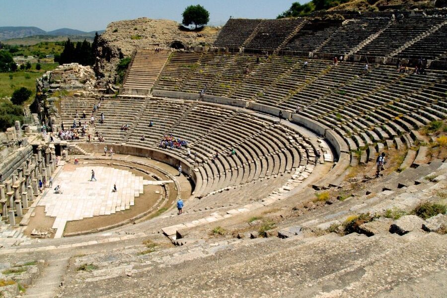 From Istanbul: 2-Day Ephesus, Pamukkale, & Hierapolis Tour - Hierapolis Day 2: Roman Amphitheater and the Apollo Staircase