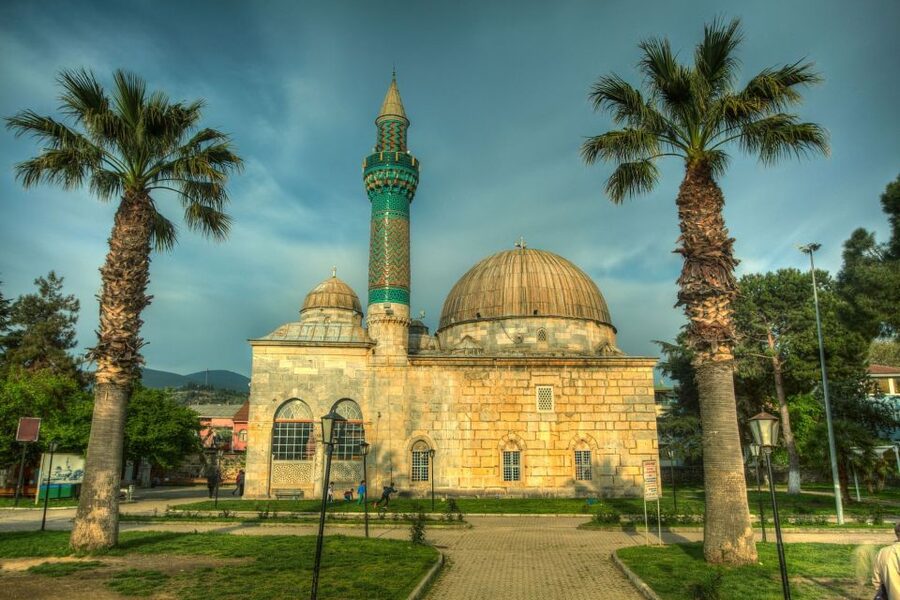 From Istanbul: Bursa and Mt. Uludağ Full-Day Tour - Ulu Cami (Grand Mosque): what to notice when you’re inside