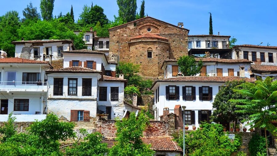 From Istanbul: Ephesus Tour with Roundtrip Flight - Flying Istanbul to Izmir, then straight into Ephesus