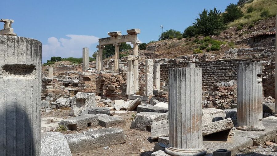 From Izmir: Ephesus and House of Virgin Mary Tour with Lunch - Shop stops, leather, olive oil, and how to handle the sales part