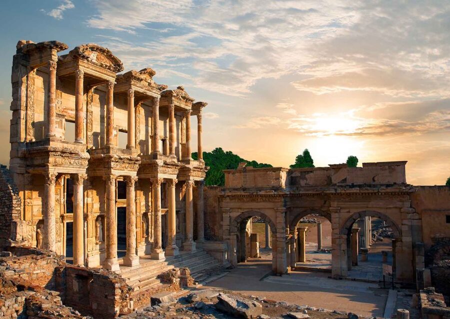 From Izmir: Ephesus Guided Day Trip with Transfer & Lunch - Entering the Artemis Temple ruins: big idea, smaller reality