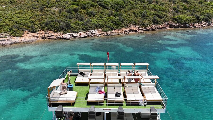 From Izmir: Full Day Boat Trip around Cesme with BBQ Lunch - What Makes This Full Day Çeşme Boat Trip Work So Well