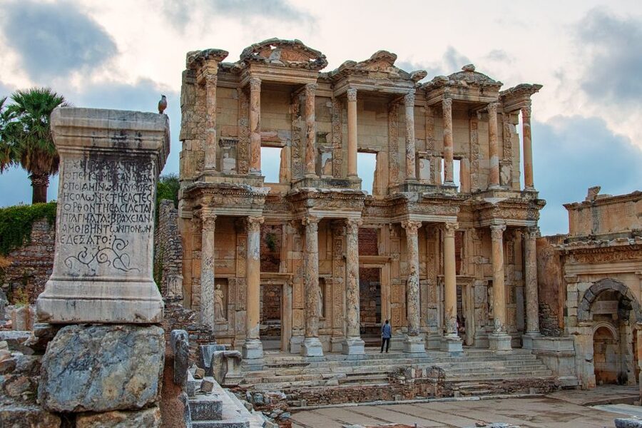 From Izmir, Kusadasi, & Selcuk: Day Trip to Explore Ephesus - Temple of Hadrian and the City-Life Loop