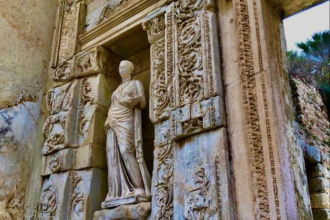 From Izmir: PRIVATE Best of Ephesus Tour (Skip-the-Line) - Private pickup from Izmir, and what skip-the-line does for your day
