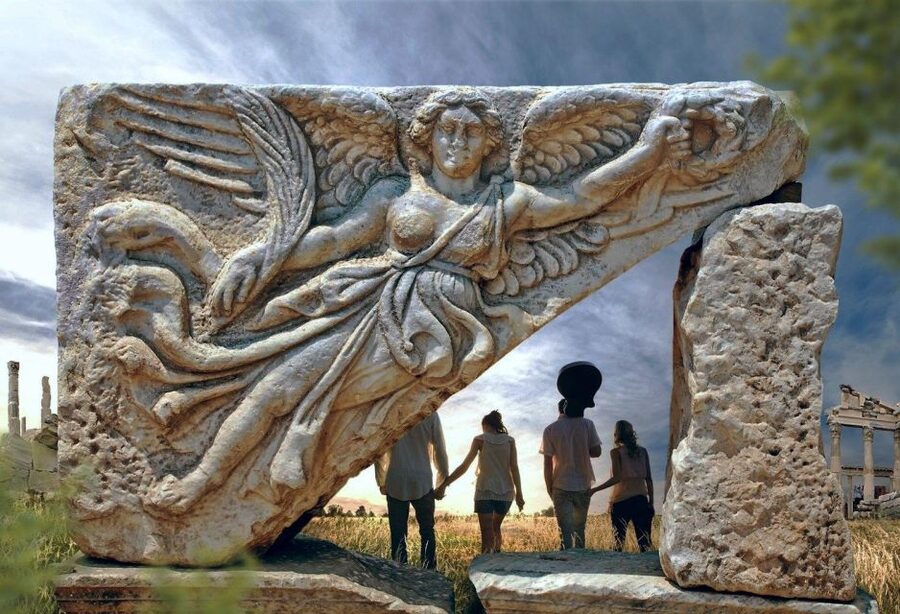 From Kusadasi: Ephesus Guided Private Tour - Temple of Hadrian and the classics you pass on the way in