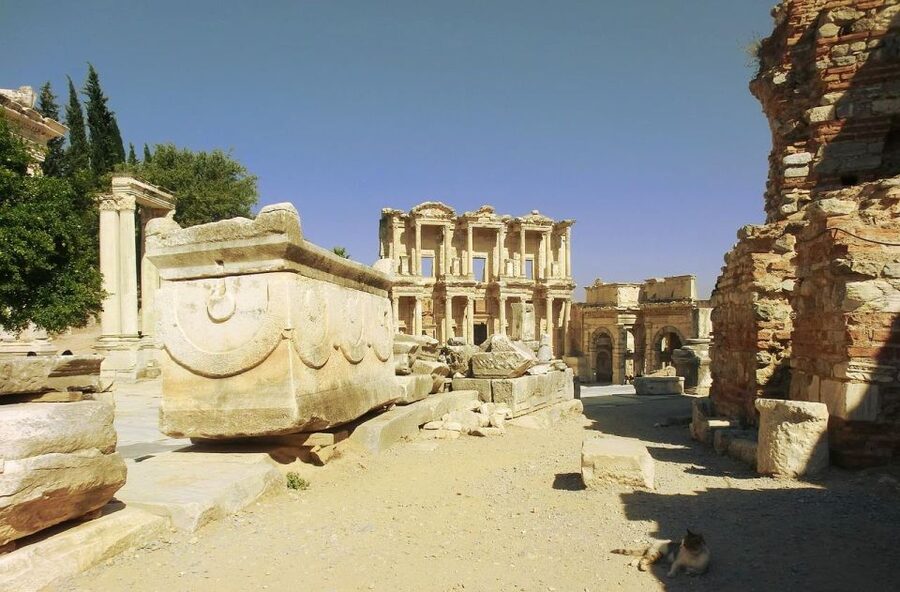 From Kusadasi: Ephesus Guided Private Tour - Temple of Artemis: the Wonder you can actually stand near
