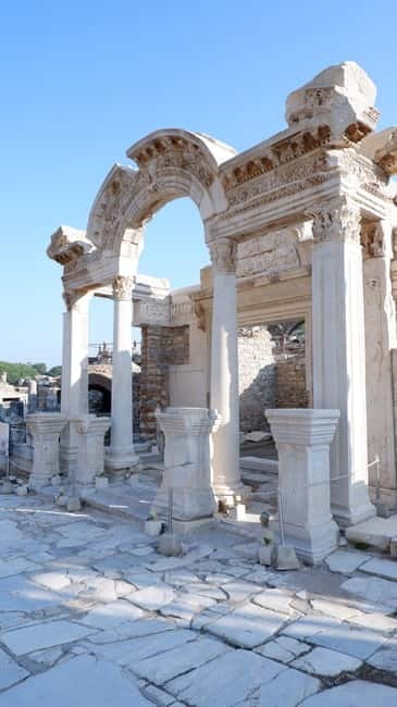 From Kusadasi: Ephesus Highlights Tour for Cruise Customers - Meeting at Kusadasi Port Terminal, name-sign pickup, and the day’s timing