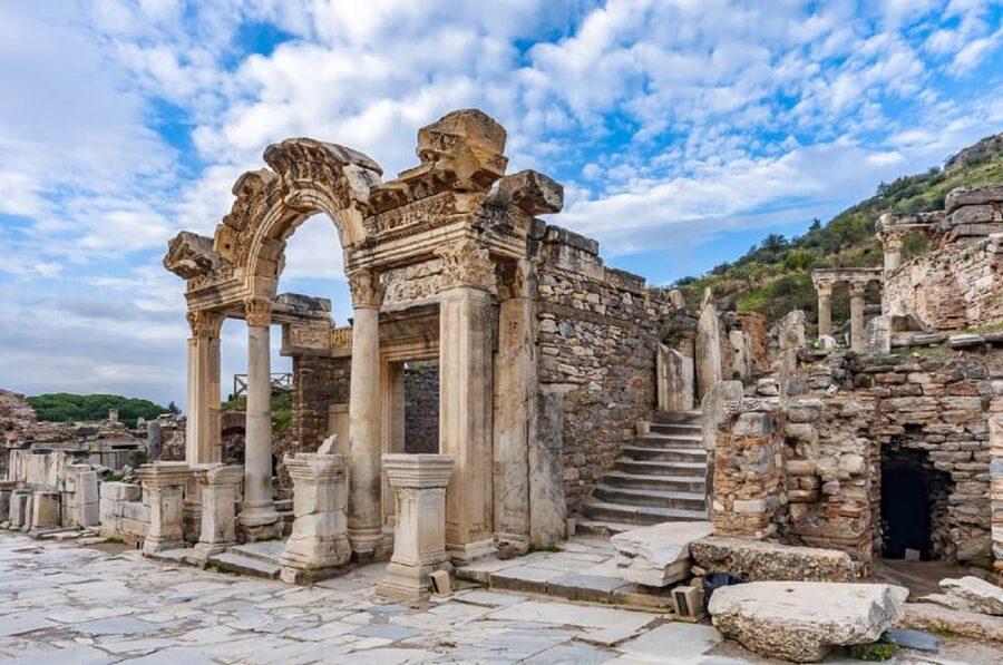 From Kusadasi: Full Day Private or Small Group Ephesus Tour - Ephesus Ancient City in 2 hours: the best “time-on-stone” strategy