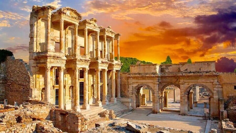 From Kusadasi: Full Day Private or Small Group Ephesus Tour - House of the Virgin Mary: a reflective start before the ruins