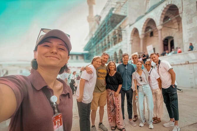 Full Coverage Istanbul Walking Tour - Hagia Irene Museum and the Topkapı Palace zone
