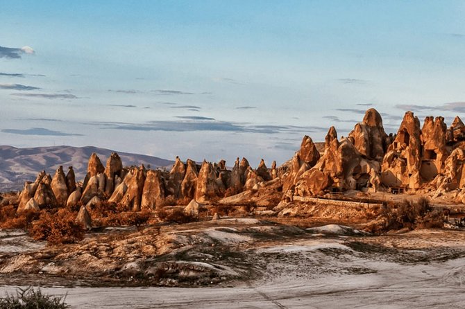 Full day Cappadocia red tour with lunch - Lunch in a cave restaurant: a break that fits the theme