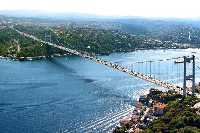 Full Day Cruise Tour in Bosphorus and Two Continents - Bosphorus views plus two continents, packed into a smooth day