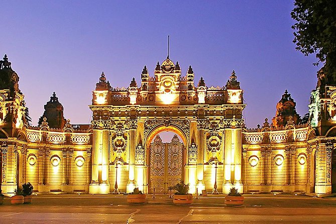 Full-Day Istanbul Tour with Bosphorus Sightseeing Cruise - Dolmabahçe Palace: Ottoman Power Styled for a European-Facing World