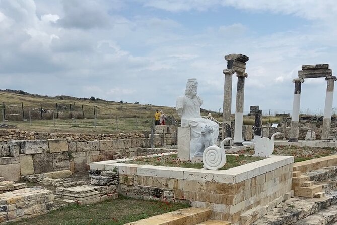 Full-Day Pamukkale-Hierapolis Tour From Antalya with Lunch - Hierapolis and Necropolis: how to fit ancient ruins into a timed day