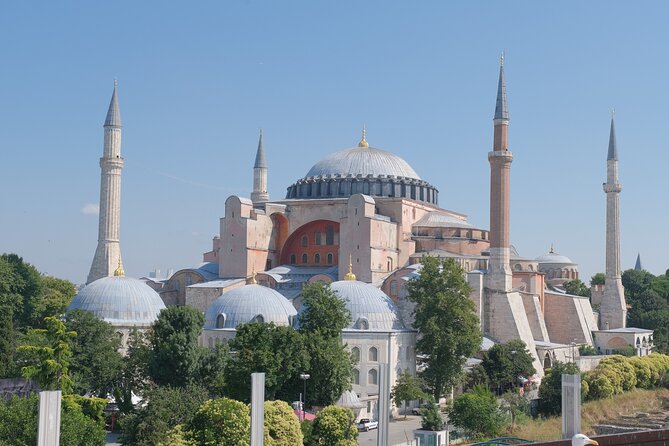 Full-Day Private Highlights of Istanbul Walking Tour - Blue Mosque: Ottoman design, blue tiles, and the meaning of Islamic art