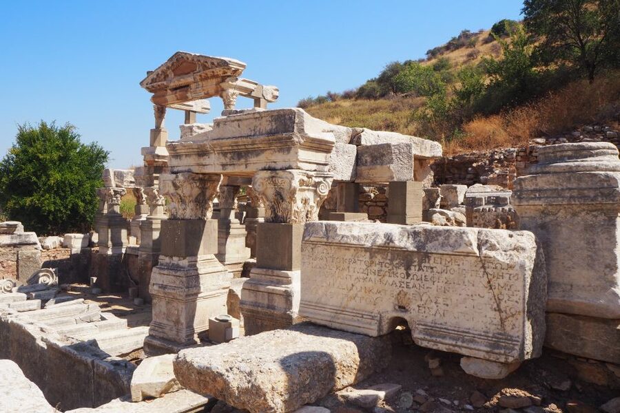 Full-Day Tour of Ancient Ruins in Ephesus from Izmir - Lunch and included food: what you should expect