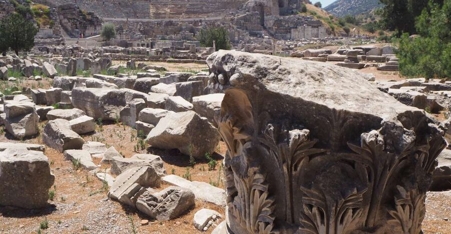 Full-Day Tour of Ancient Ruins in Ephesus from Izmir - The shopping stops reality check: carpets, leather, and pressure levels
