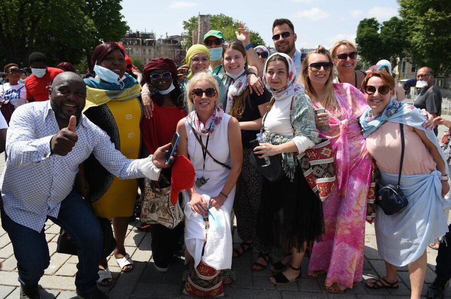 Full-Day Walking Tour of Istanbul's Old City - Hagia Sophia Then the Blue Tiles of the Blue Mosque