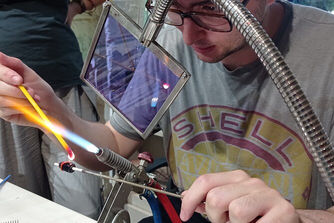 Glass Melting and Shaping with Flame with the Senior Glass Master - Flameworking in Istanbul: You melt glass, then make jewelry
