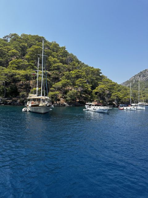 Gocek: Yacht Trip and 12 Island Full-Day Tour with Lunch - Kille Koyu: photo stop, boat cruise, and a swim you can actually do