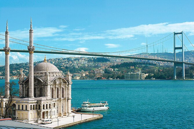 Golden Horn and Bosphorus Boat Tour in Istanbul - Halic Stop at the Golden Horn: 30 Minutes of City Views Without the Crowds
