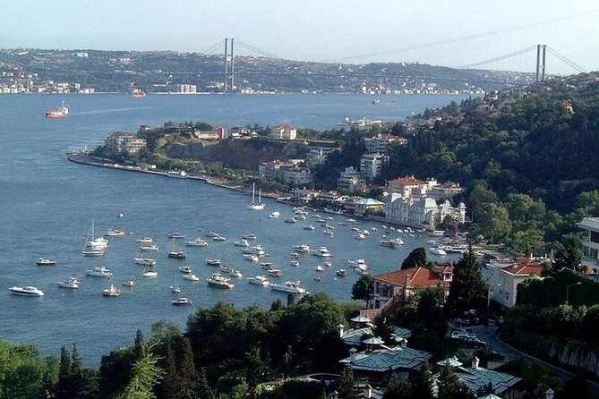 Golden Horn and Bosphorus Boat Tour in Istanbul - Bosphorus Strait Segment: Europe Meets Asia from Dolmabahce to Beylerbeyi