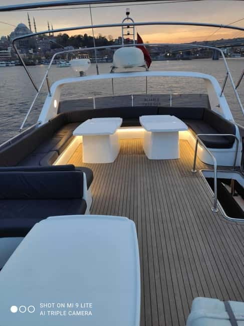 Golden Horn and Bosphorus Sunset Tour Stop at Anatolian Side - The Anatolian side stop: photos plus practical convenience