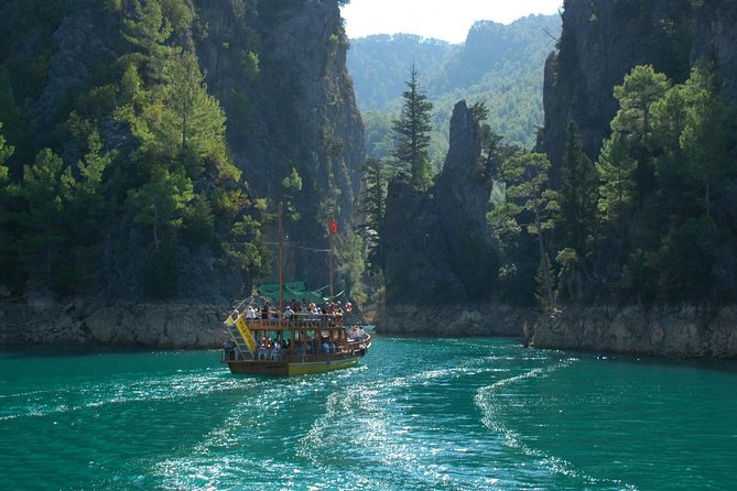 Green Canyon Boat Tour from Alanya (Included lunch) - On-board Turkish lunch: included, practical, and easy