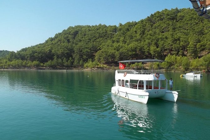 Green Canyon Boat Trip and Bus Safari Tour w/Lunch - Green Lake catamaran cruise, calm water, and fun little moments