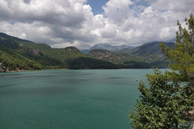Green Canyon Magic: Scenic Boat Tour for Nature Lovers - How the 6-hour day usually plays out