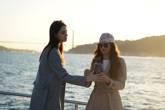 Guided Bosphorus Afternoon Cruise on Yacht - What you eat and drink: fruit plate, baklava, and mint lemonade