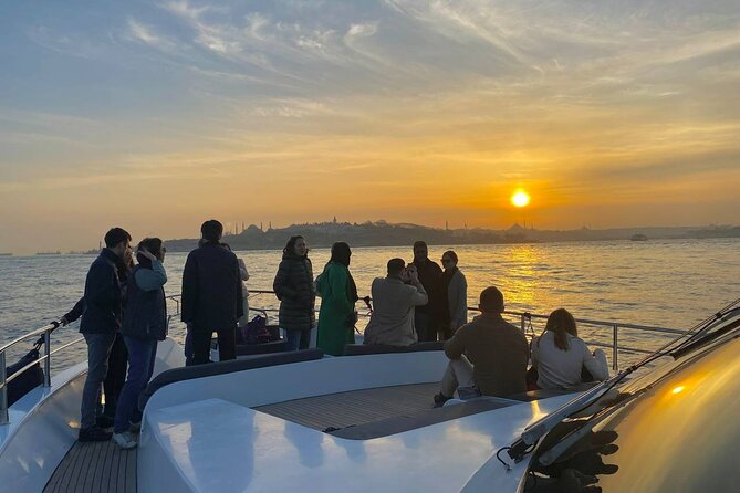 Guided Bosphorus Sunset Cruise on Luxurious Yacht - Small Group Cruise - Beylerbeyi Palace and Kucuksu: soft power on the shoreline