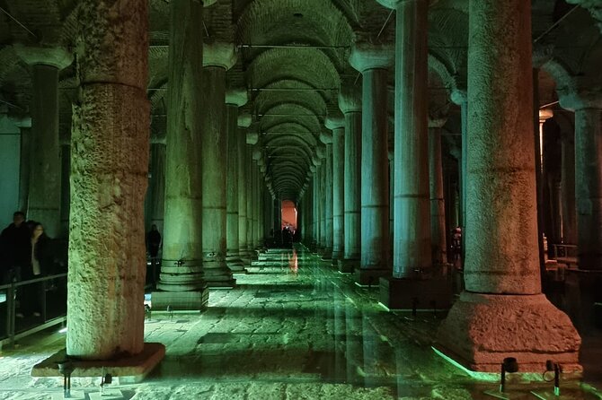 Hagia Sophia, Blue Mosque & Basilica Cistern tour - Why the guide matters more than you think