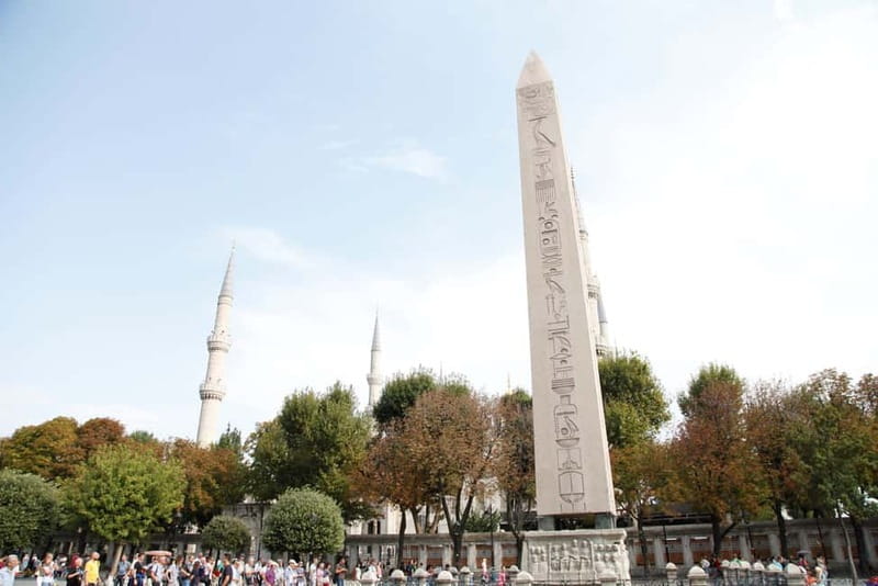 Hagia Sophia & Blue Mosque Half-day Guided, Small Group Tour - Hagia Sophia: Guided Wonder With a Cash Detail to Know