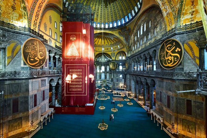 Hagia Sophia, Bosphorus cruise, Blue Mosque, Guided - Small Group - Hagia Sophia Grand Mosque: skip the line, bring cash