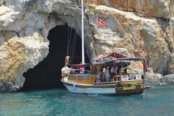 Half-Day Boat Tour to Antalya Waterfalls - Belek to Antalya’s Waterfalls, the 5-Hour Reality Check
