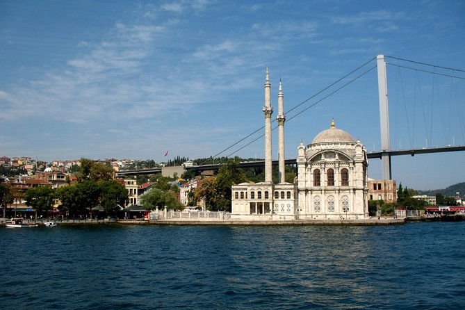 Half-Day Bosphorus Cruise to Black Sea from Istanbul with Lunch - From Galataport to Rumeli Hisarı Fortress: the start that sets expectations