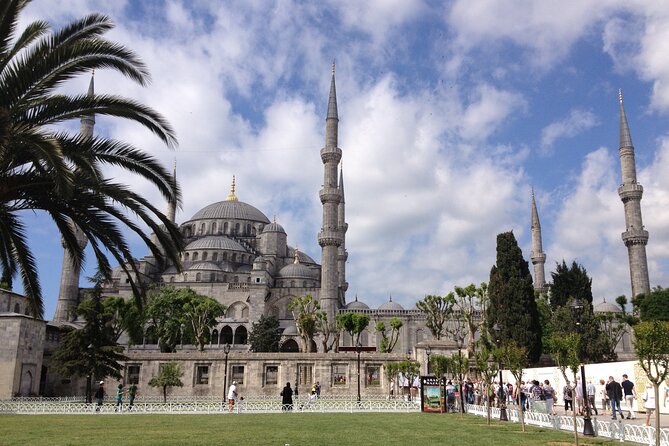 Highlights of Istanbul with Private Tour Guide Zerrin - Topkapi Palace for Iznik tiles and Ottoman power