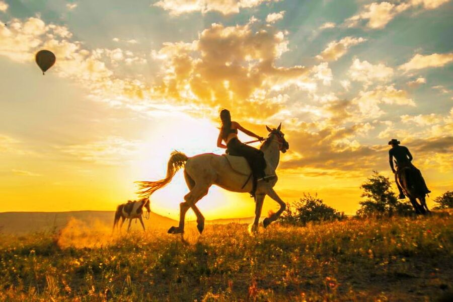 Horse Riding in Cappadocia - Göreme And The Fairy Chimney View Zone: What You See From The Horse