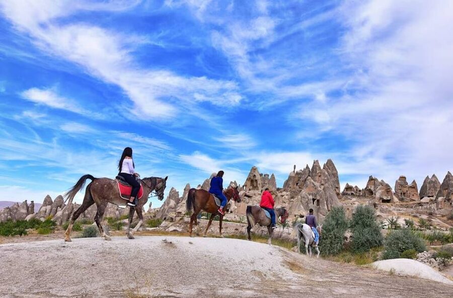 Horse Riding in Cappadocia - Safety That Actually Shows Up: Helmets, Horse Care, And Beginner Comfort