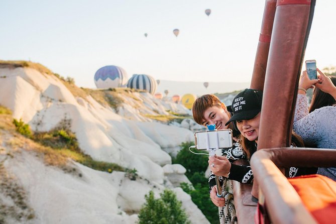 Hot Air Balloon, Best of Red and Green Guided 1-Day Tour - The hot air balloon: views, flight certificate, and the passport question